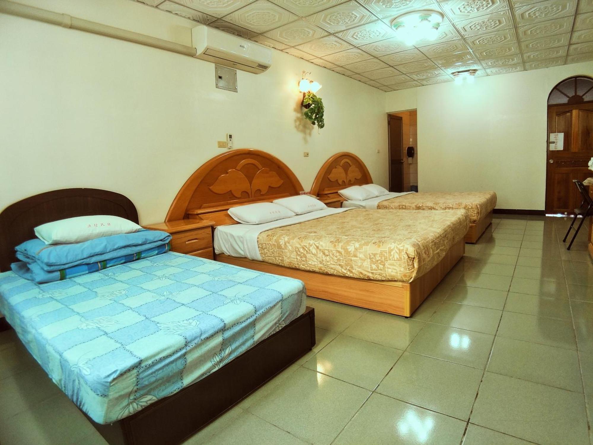 Sun Moon Lake Fisherman Homestay Yuchi Δωμάτιο φωτογραφία