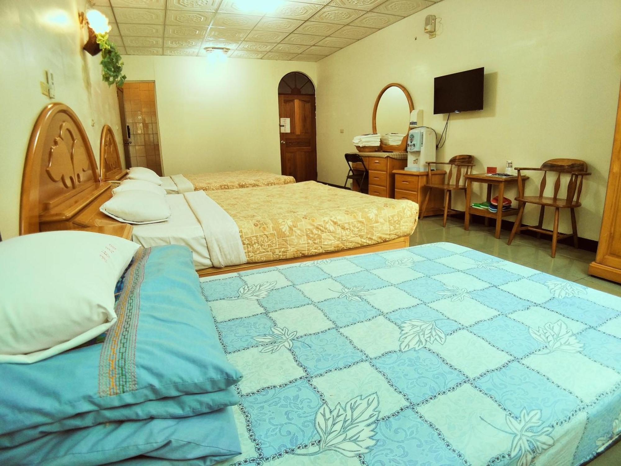 Sun Moon Lake Fisherman Homestay Yuchi Δωμάτιο φωτογραφία