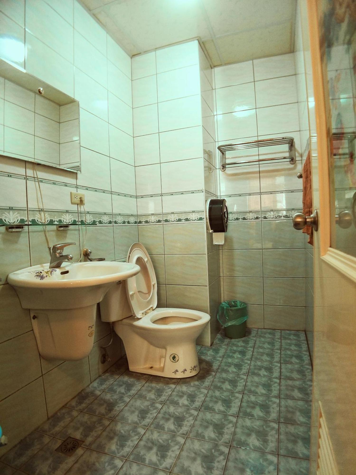 Sun Moon Lake Fisherman Homestay Yuchi Δωμάτιο φωτογραφία