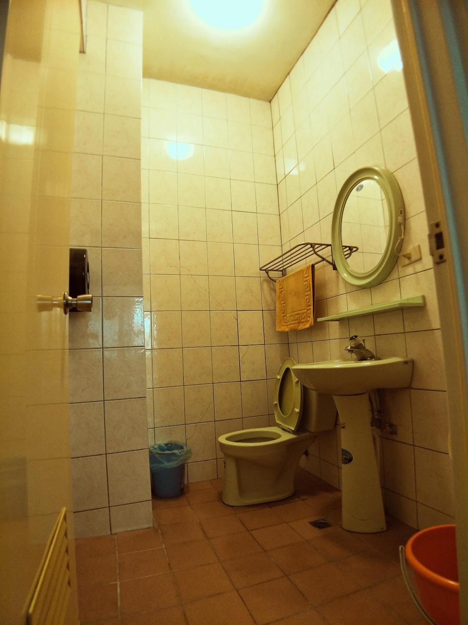 Sun Moon Lake Fisherman Homestay Yuchi Δωμάτιο φωτογραφία