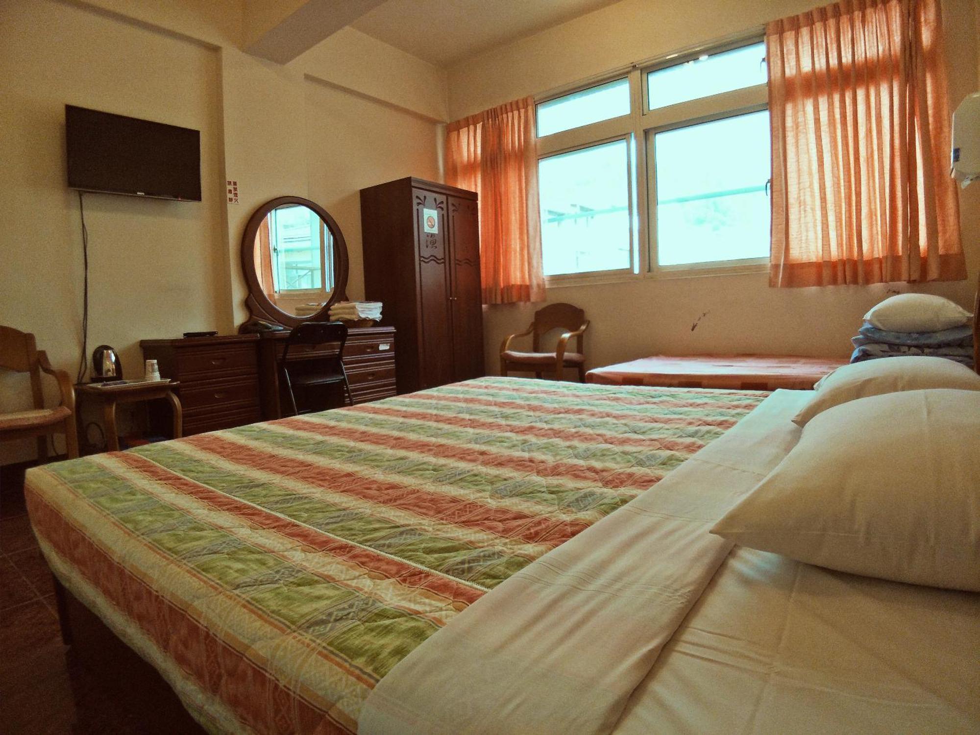 Sun Moon Lake Fisherman Homestay Yuchi Δωμάτιο φωτογραφία