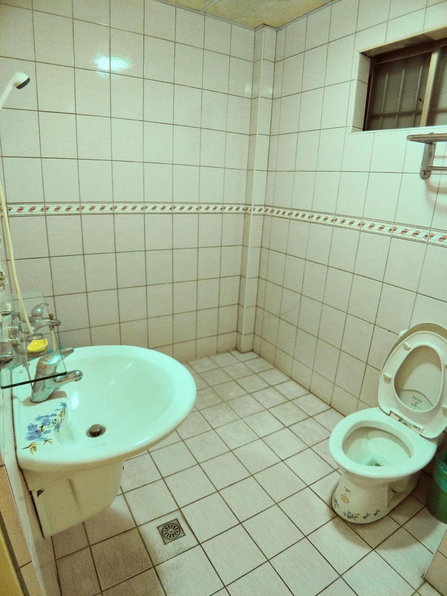Sun Moon Lake Fisherman Homestay Yuchi Δωμάτιο φωτογραφία