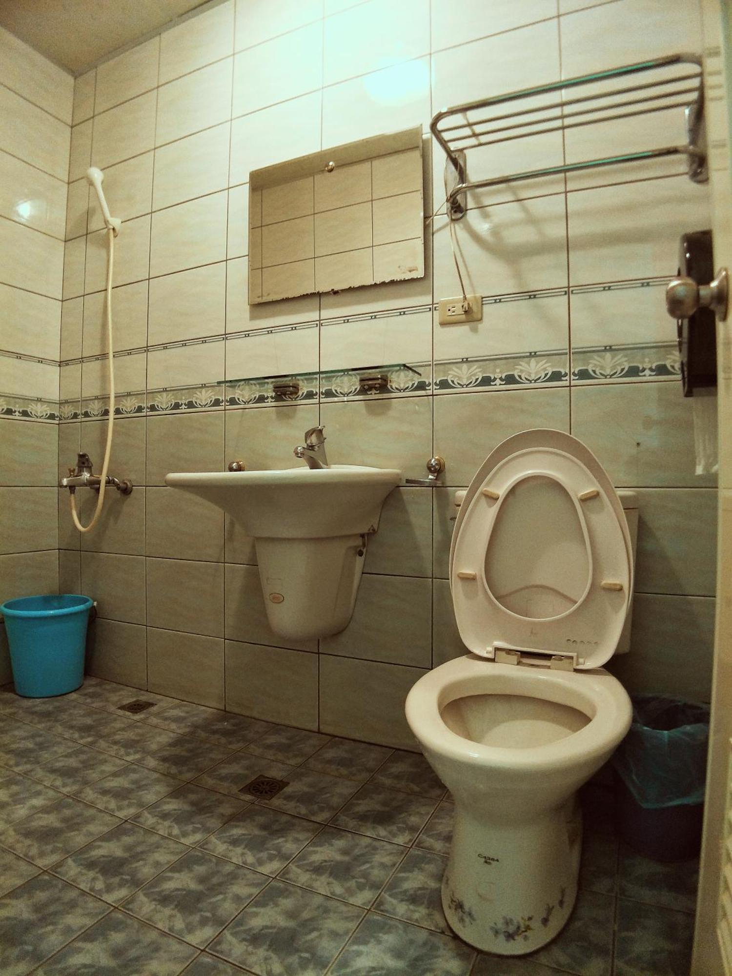 Sun Moon Lake Fisherman Homestay Yuchi Δωμάτιο φωτογραφία